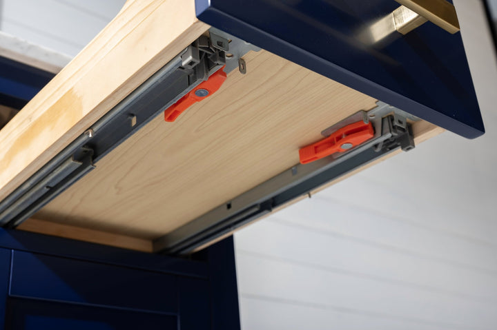 Valentino 42" Single Sink Vanity with White Quartz Top - Design Element Bath Kitchen - Bathroom Vanity - Navy with Satin Gold Hardware