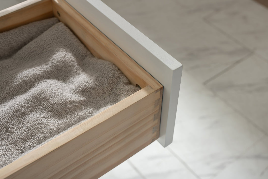 Valentino 48" Single Sink Vanity with White Quartz Top - Design Element Bath Kitchen - Bathroom Vanity - Navy with Satin Gold Hardware