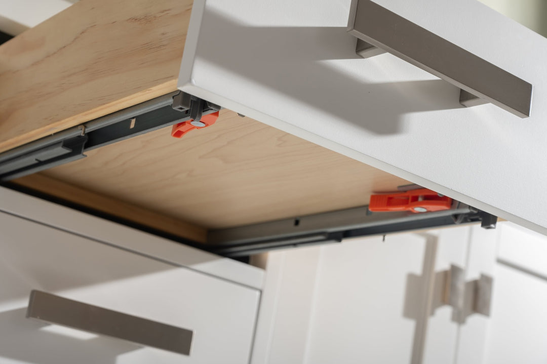 Valentino 60" Double Sink Vanity with White Quartz Top - Design Element Bath Kitchen - Bathroom Vanity - Navy with Satin Gold Hardware