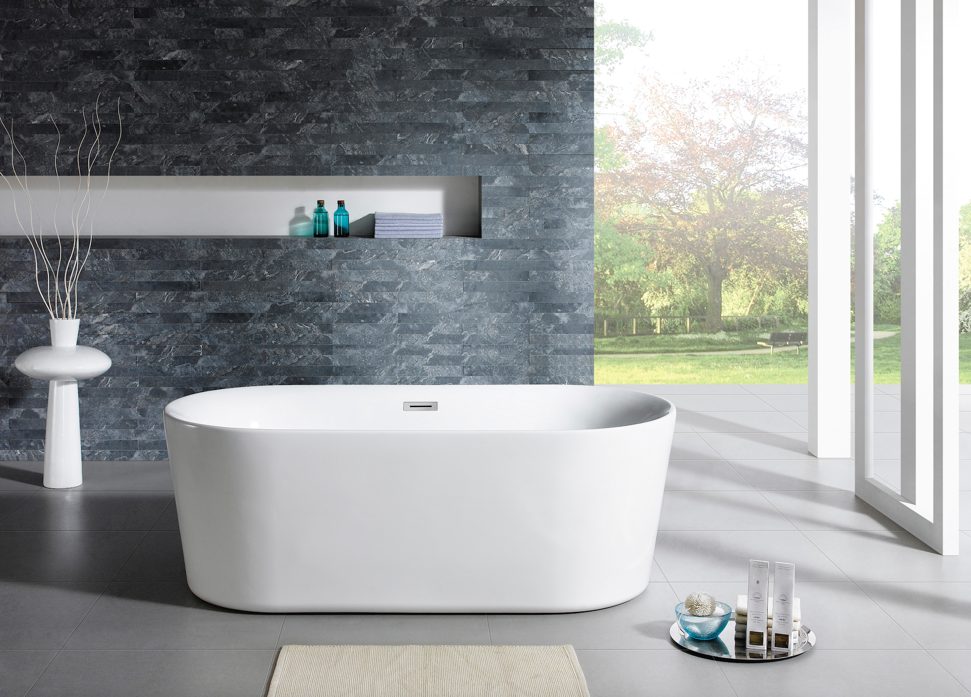 67" Acrylic Oval Double Ended Flatbottom Freestanding Bathtub in Glossy White